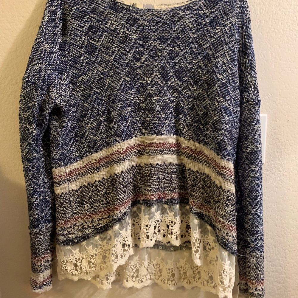 Sweater with lace